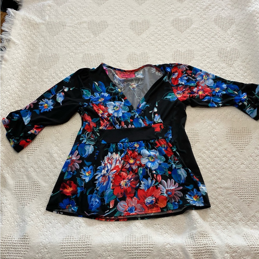 Betsey Johnson Top (M)